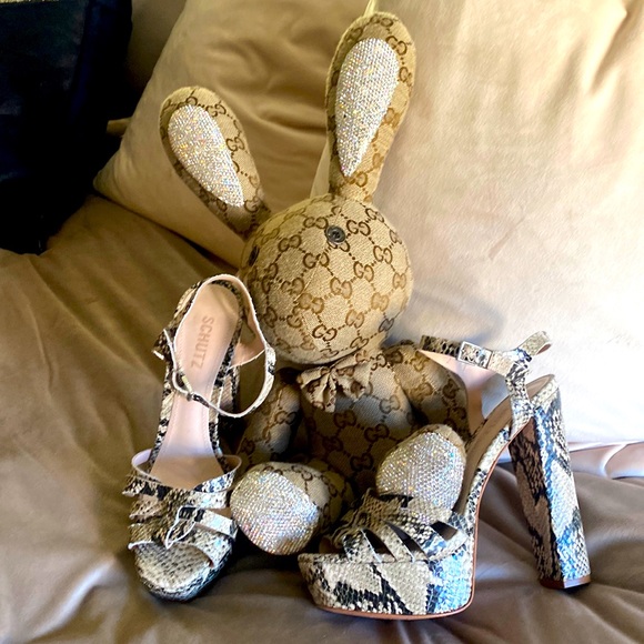 SCHUTZ Shoes - Sz 7.5 snake platform heel.